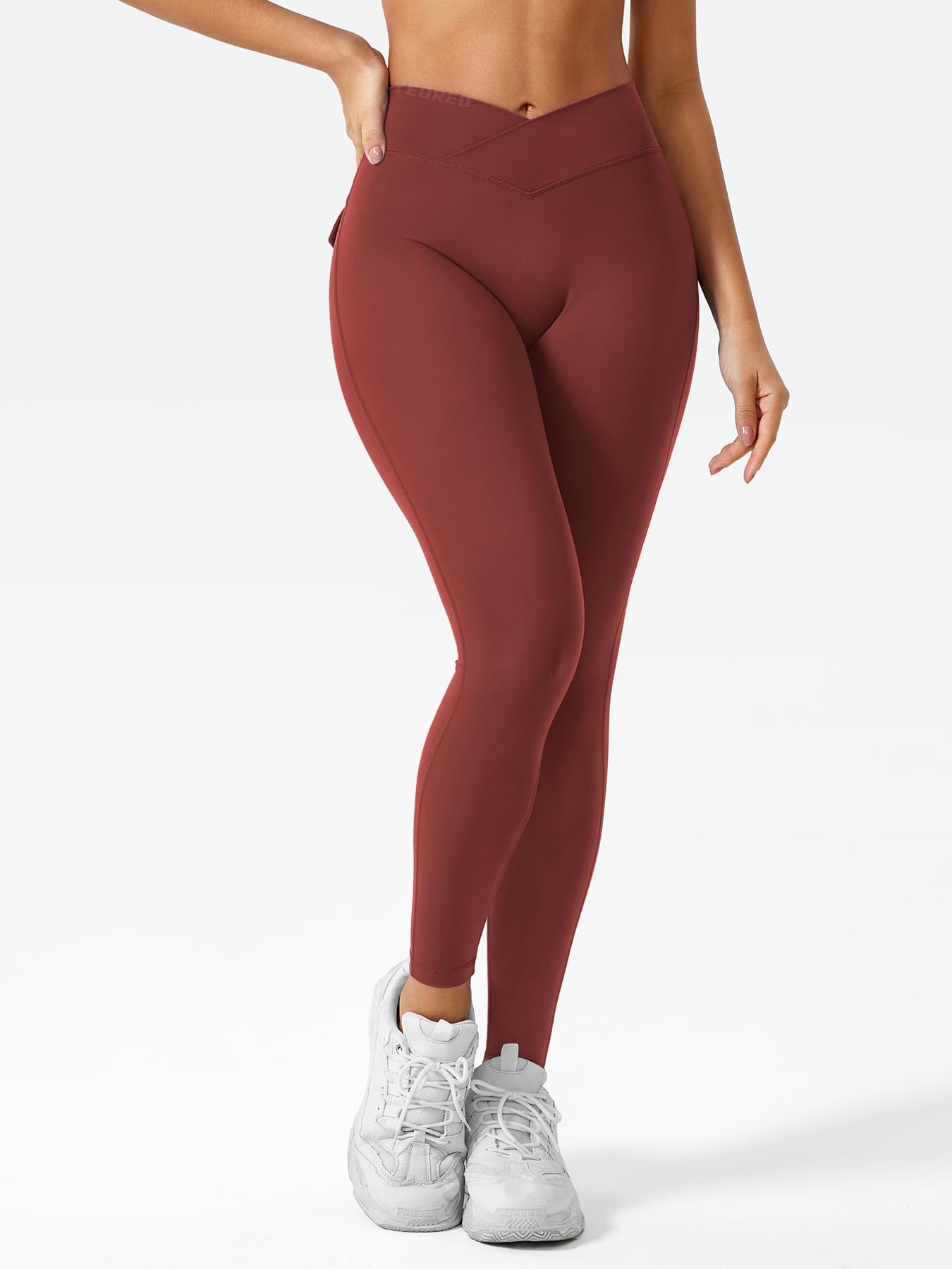 YEOREO Sport Leggings with Pockets for Women V Waist Gym Leggings Butt Lifting Workout Cargo Yoga Fitness Leggings