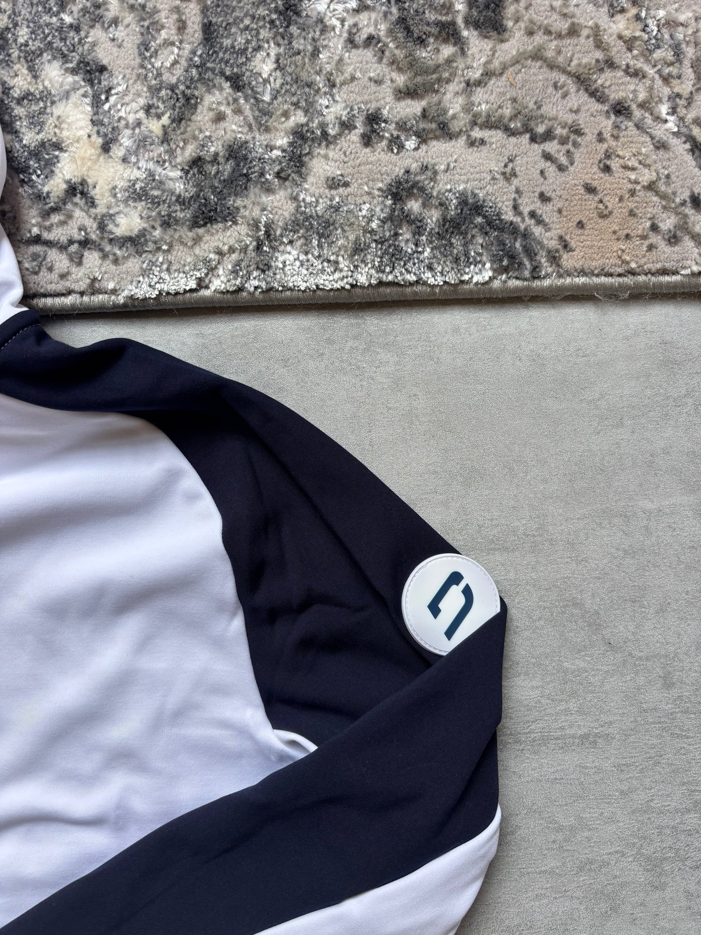 Druids Golf Quarter Zip - White & Navy