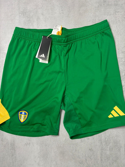 Leeds United goalkeeper shorts